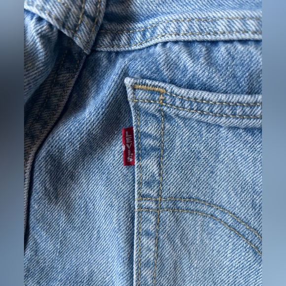 🌿🦋 Levi’s Jean Mom Skirt - Picture 9 of 9